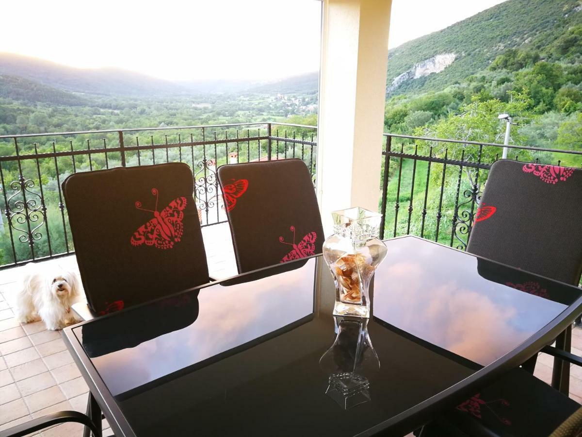 Apartma Ceh Gabrovica pri Črnem Kalu Exterior foto